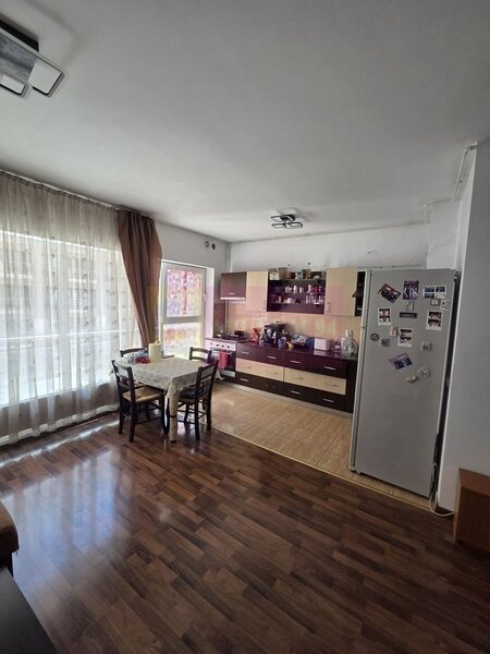 Rasarit de Soare, Auchan Titan, apartament 3 camere